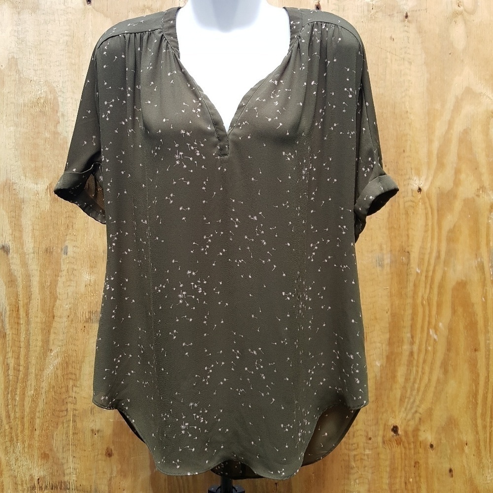 a.n.a Olive Green Short Sleeve Printed Blouse